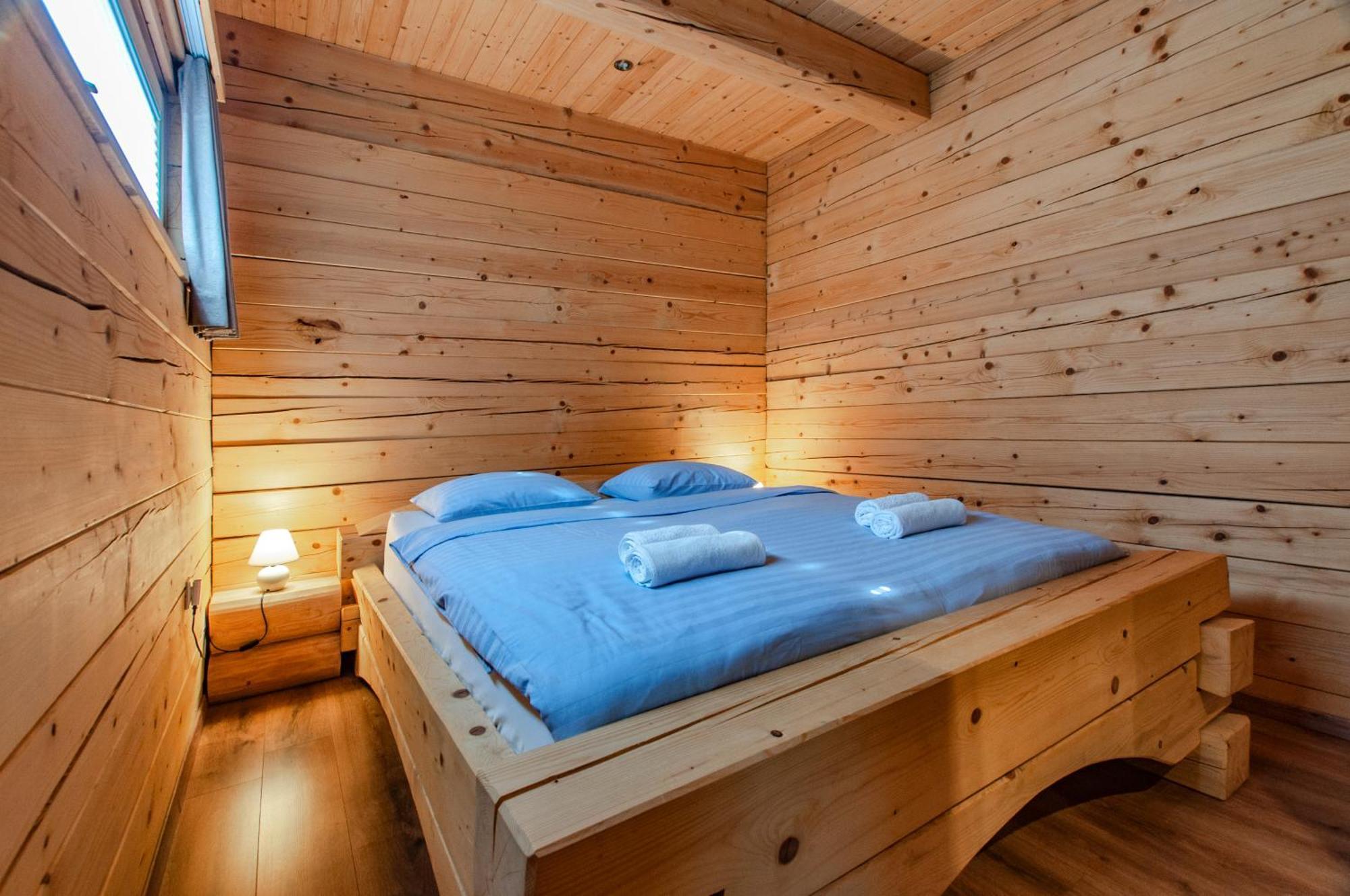 Log House Natura Radovljica Bagian luar foto